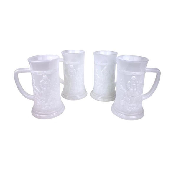 Set of 4 Vintage Opalescent Milk Glass Steins/Tankards w/Pub Scene - Picture 3 of 11